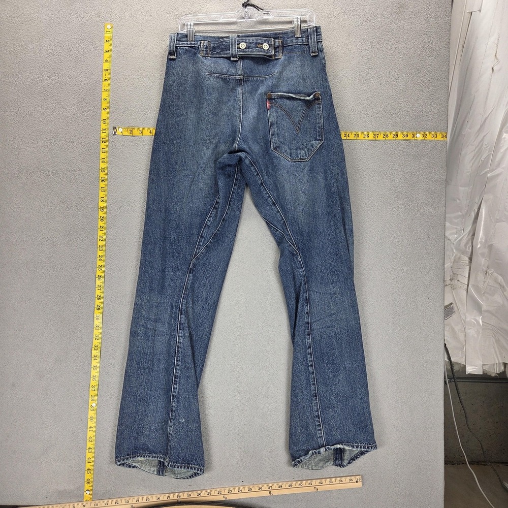 Vintage Levis Engineered Jeans Mens 31x34 Blue Cinch Back Twisted One Pocket
